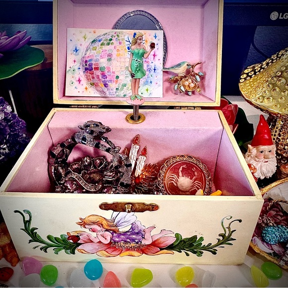 ALL FRILLS SPARKL - Picture 11 of 17